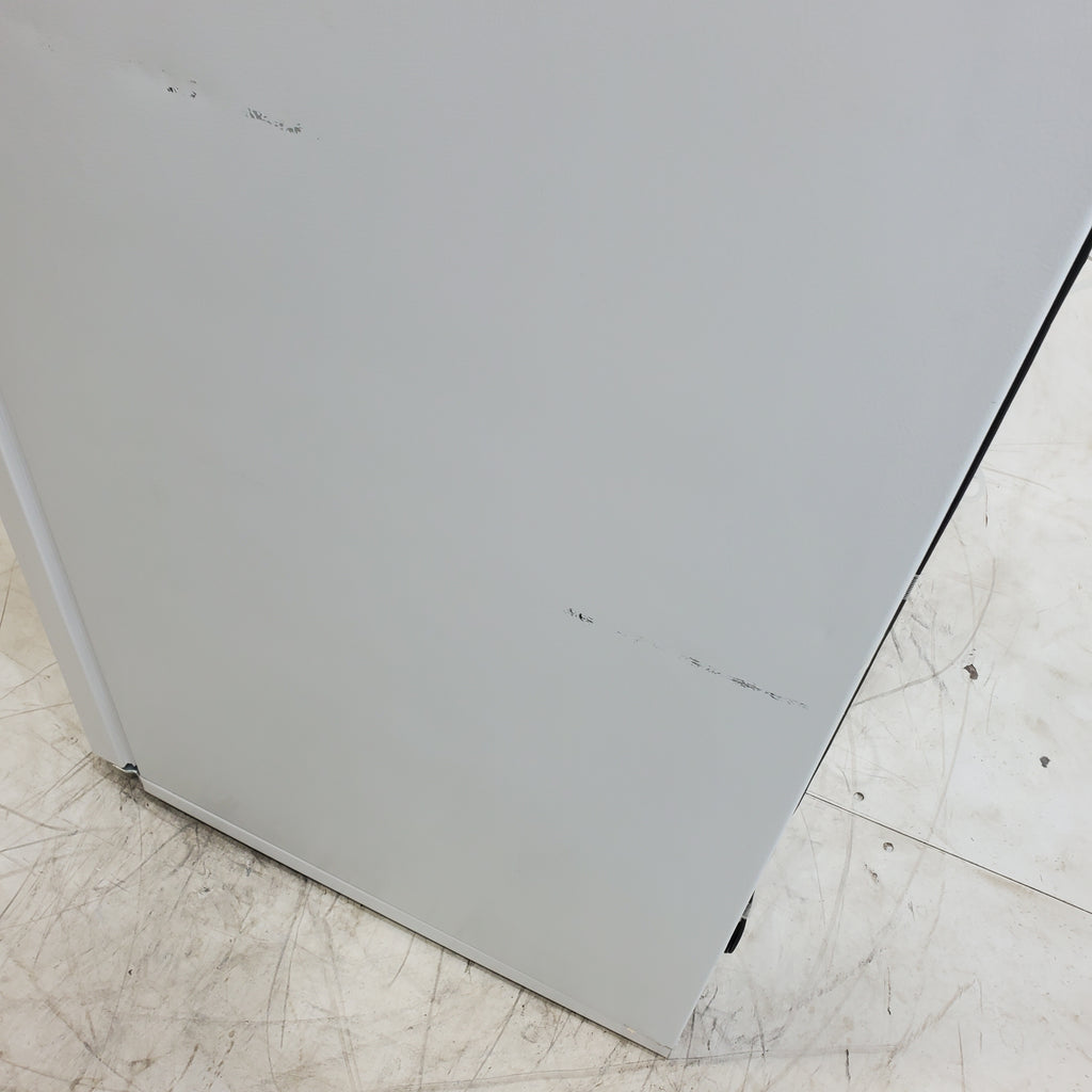 Pictures of 28" Wide White Whirlpool 14.3 cu. ft. Top Freezer Refrigerator with Reversible Doors - Scratch & Dent - Minor - Neu Appliance Outlet - Discount Appliance Outlet in Austin, Tx