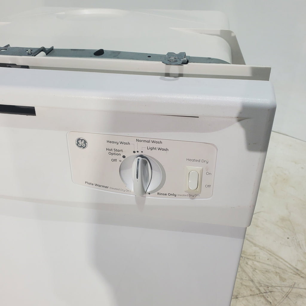 Pictures of Standard 24 inch Ge ENERGY STAR  Full Console Dishwasher with 5 wash Cycles - Certified Refurbished - Neu Appliance Outlet - Discount Appliance Outlet in Austin, Tx