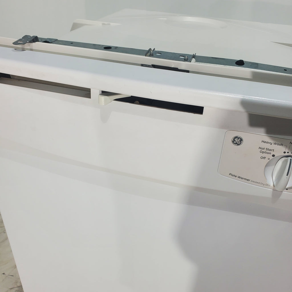 Pictures of Standard 24 inch Ge ENERGY STAR  Full Console Dishwasher with 5 wash Cycles - Certified Refurbished - Neu Appliance Outlet - Discount Appliance Outlet in Austin, Tx