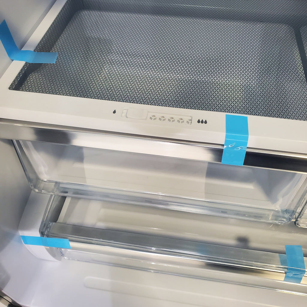 Pictures of Hisense Fingerprint Resistant Stainless Steel Counter-depth 21.2 cu ft French Door ENERGY STAR Refrigerator with Water and Ice Dispenser - Scratch & Dent - Minor - Neu Appliance Outlet - Discount Appliance Outlet in Austin, Tx