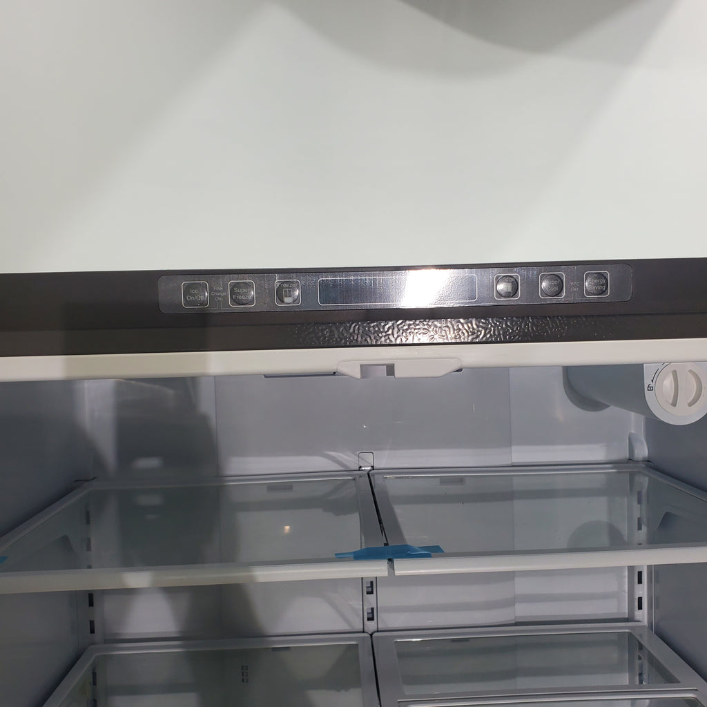 Pictures of Hisense Fingerprint Resistant Stainless Steel Counter-depth 21.2 cu ft French Door ENERGY STAR Refrigerator with Water and Ice Dispenser - Scratch & Dent - Minor - Neu Appliance Outlet - Discount Appliance Outlet in Austin, Tx