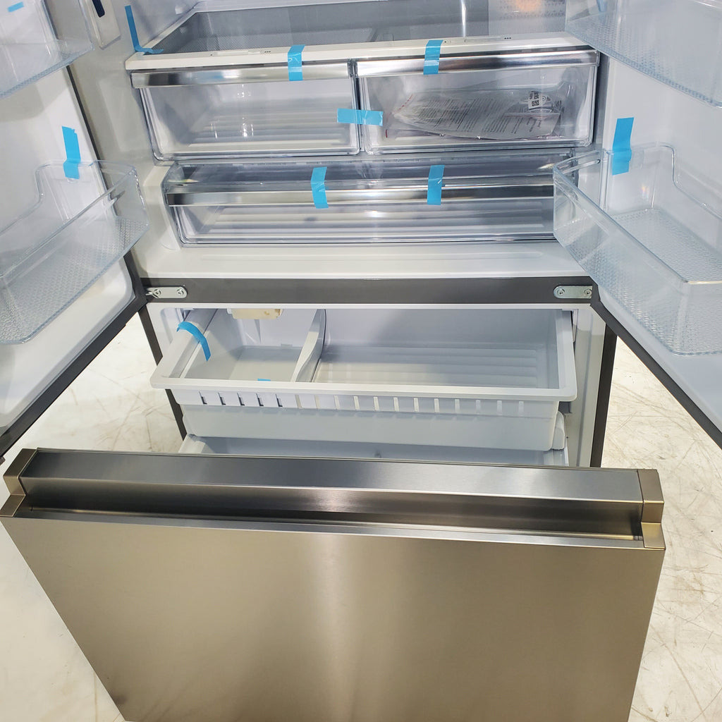 Pictures of Hisense Fingerprint Resistant Stainless Steel Counter-depth 21.2 cu ft French Door ENERGY STAR Refrigerator with Water and Ice Dispenser - Scratch & Dent - Moderate - Neu Appliance Outlet - Discount Appliance Outlet in Austin, Tx