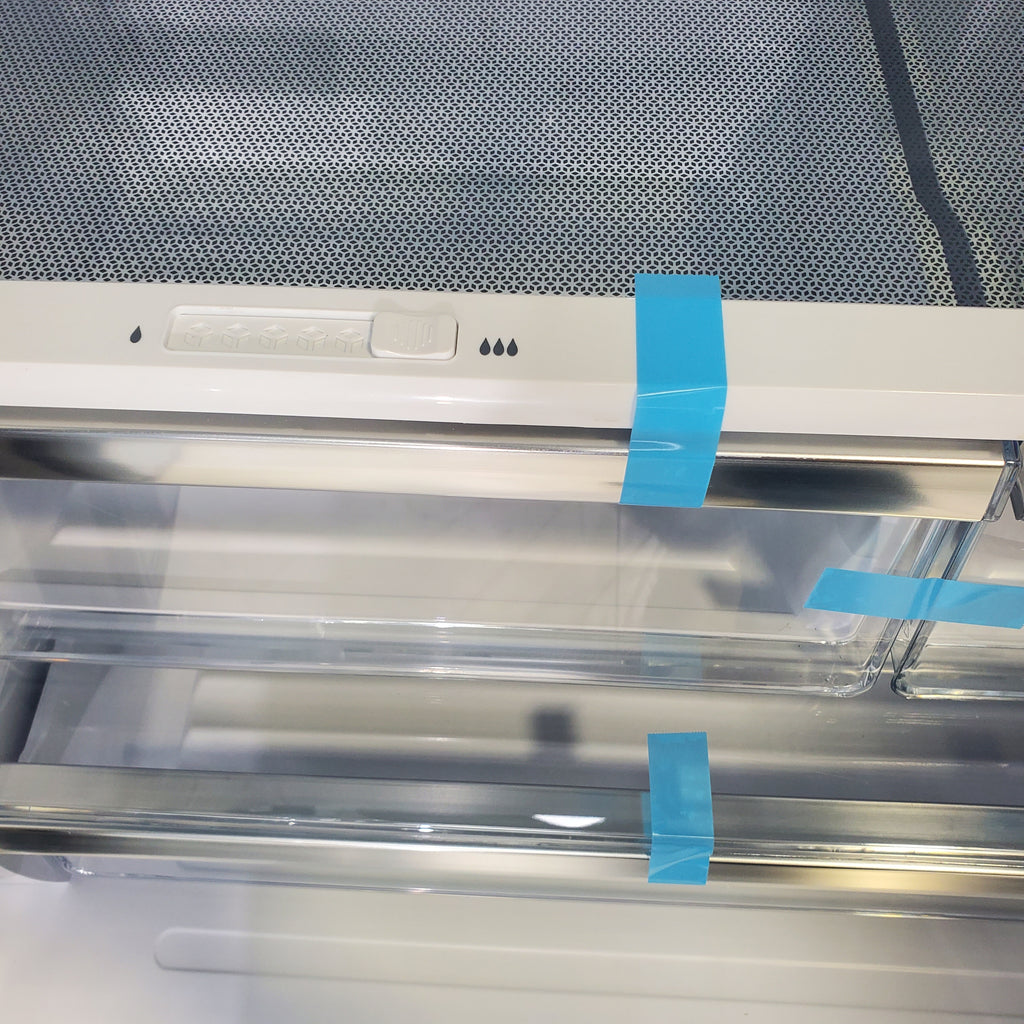 Pictures of Hisense Fingerprint Resistant Stainless Steel Counter-depth 21.2 cu ft French Door ENERGY STAR Refrigerator with Water and Ice Dispenser - Scratch & Dent - Moderate - Neu Appliance Outlet - Discount Appliance Outlet in Austin, Tx