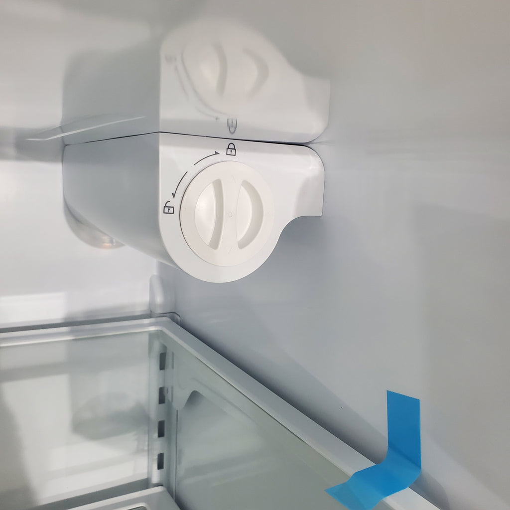 Pictures of Hisense Fingerprint Resistant Stainless Steel Counter-depth 21.2 cu ft French Door ENERGY STAR Refrigerator with Water and Ice Dispenser - Scratch & Dent - Moderate - Neu Appliance Outlet - Discount Appliance Outlet in Austin, Tx