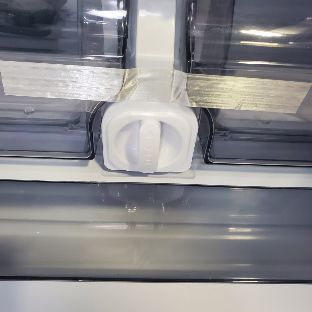 Pictures of Fingerprint Resistant Stainless Steel ENERGY STAR Samsung 32 cu. ft. 3 Door French Door Refrigerator with Dual Auto Ice Maker - Scratch & Dent - Minor - Neu Appliance Outlet - Discount Appliance Outlet in Austin, Tx