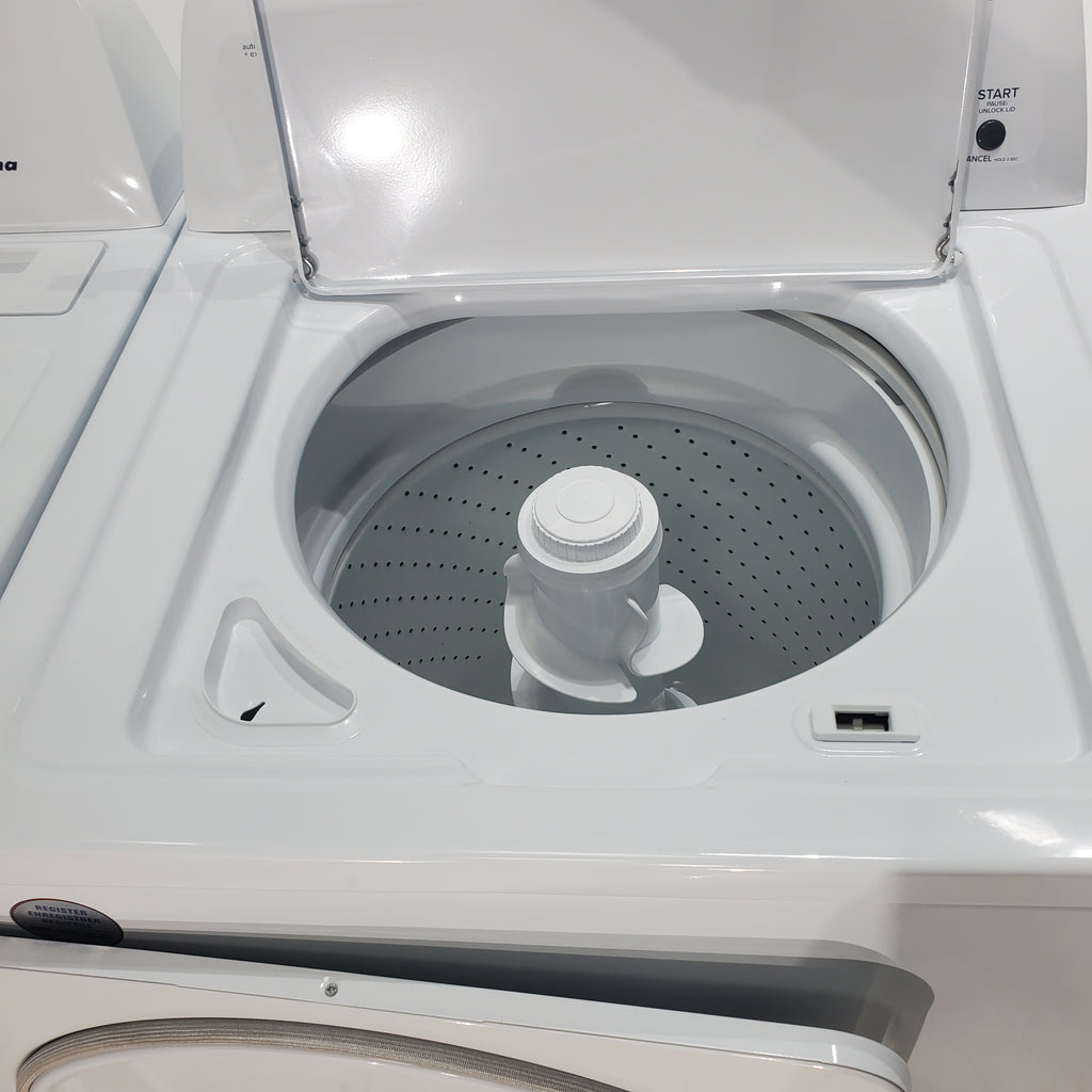 Pictures of White Amana 3.5 cu. ft. Top-Load Washer with Deep Water Wash Option and Amana 6.5 cu. ft. Electric Dryer with Wrinkle Prevent - Scratch & Dent - Minor - Neu Appliance Outlet - Discount Appliance Outlet in Austin, Tx