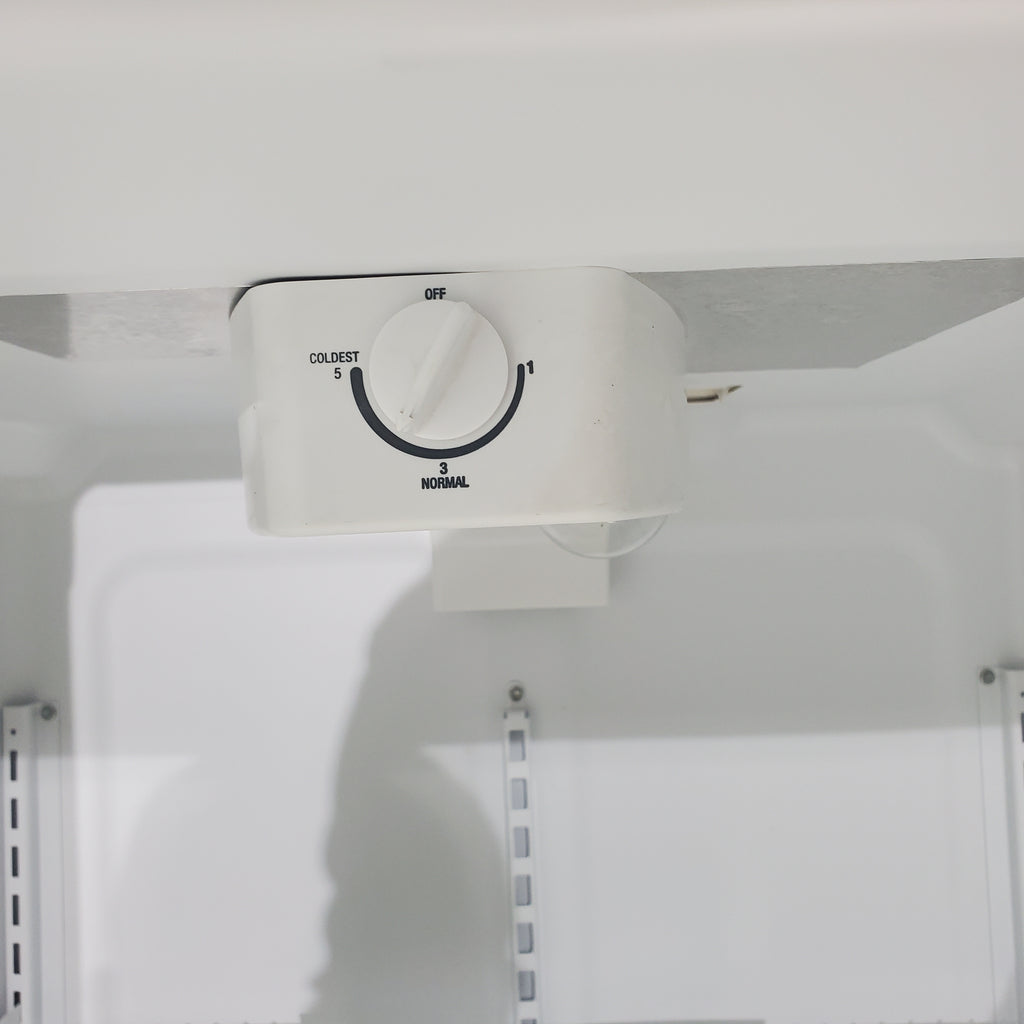 Pictures of 30" Wide Whirlpool Black Top Freezer 18.2 cu ft Refrigerator with Ice Maker - Certified Refurbished - Neu Appliance Outlet - Discount Appliance Outlet in Austin, Tx