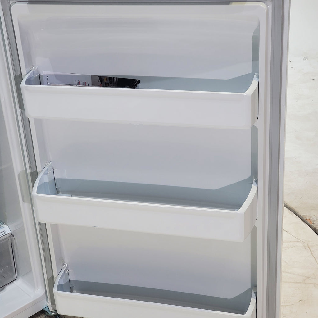 Pictures of White Frigidaire 18.3 cu. ft. Top Freezer Refrigerator with Garage-Ready Design - Scratch & Dent - Minor - Neu Appliance Outlet - Discount Appliance Outlet in Austin, Tx