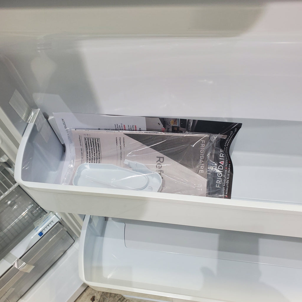 Pictures of White Frigidaire 18.3 cu. ft. Top Freezer Refrigerator with Garage-Ready Design - Scratch & Dent - Minor - Neu Appliance Outlet - Discount Appliance Outlet in Austin, Tx