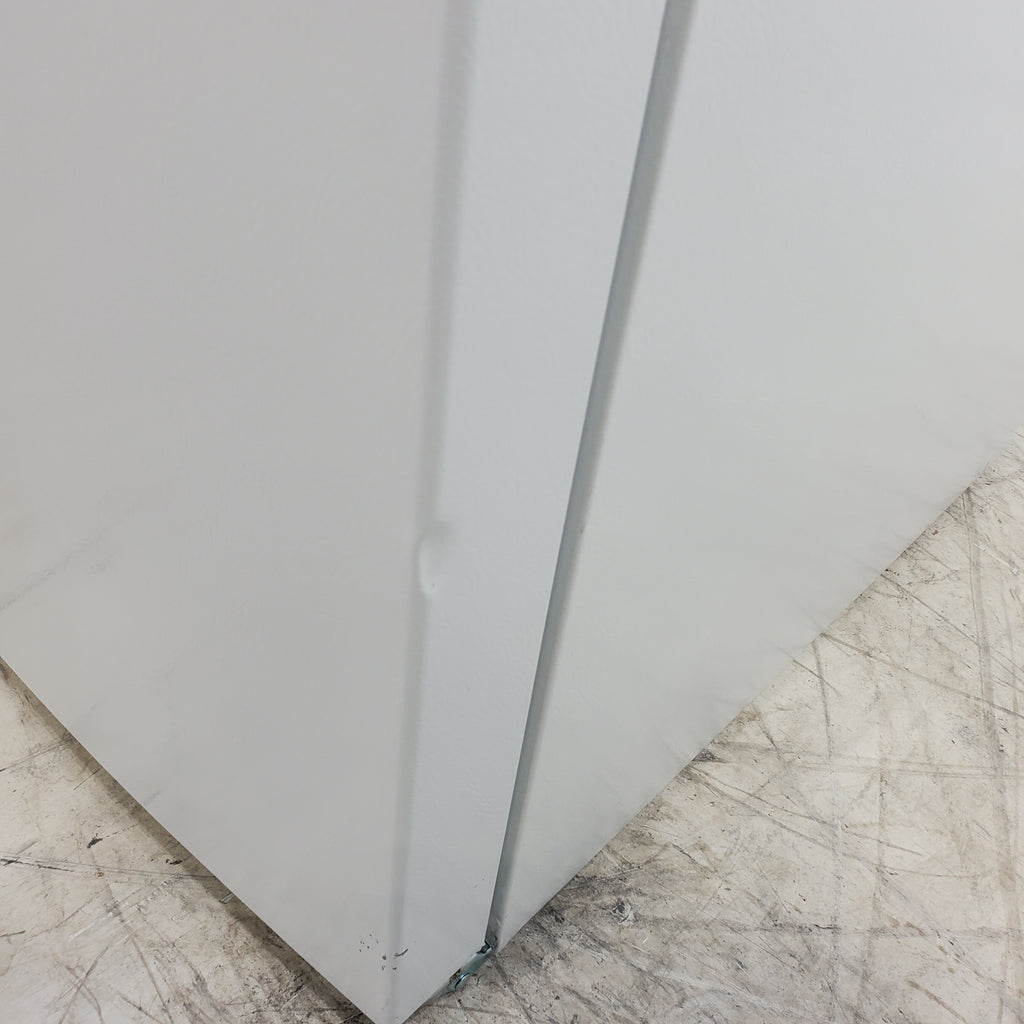 Pictures of White Frigidaire 18.3 cu. ft. Top Freezer Refrigerator with Garage-Ready Design - Scratch & Dent - Minor - Neu Appliance Outlet - Discount Appliance Outlet in Austin, Tx