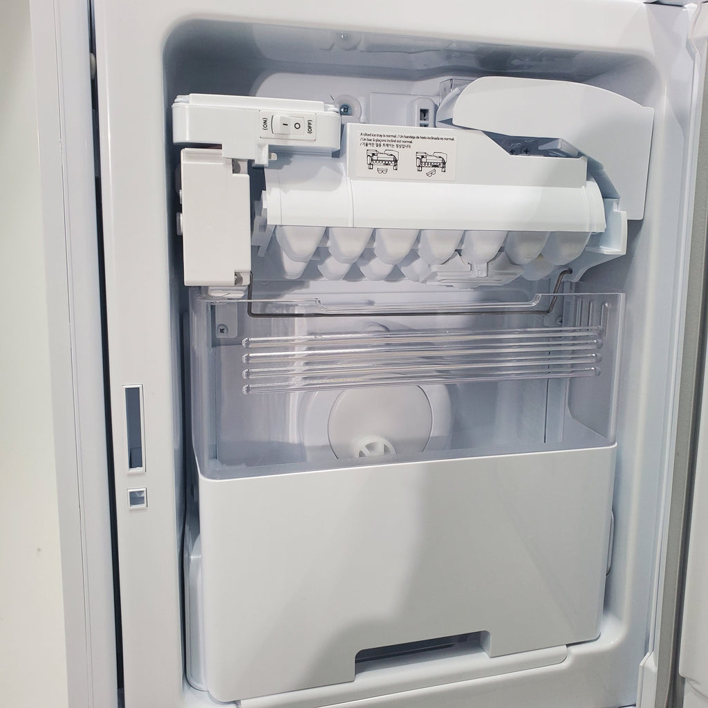 Pictures of LG Stainless STeel 28 cu ft 3 Door French Door Refrigerator with SlimSpacePlus Ice System - Scratch & Dent - Minor - Neu Appliance Outlet - Discount Appliance Outlet in Austin, Tx