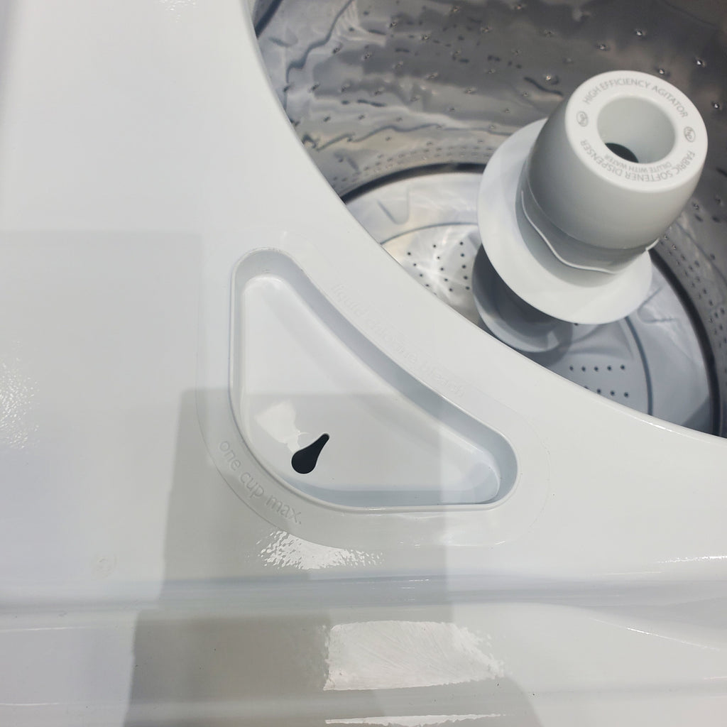 Pictures of Amana 3.8 cu. ft. Top Load Washing Machine with Deep Water Wash Option and Amana 6.5 cu. ft. Electric Dryer with Automatic Cycles - Scratch & Dent - Minor - Neu Appliance Outlet - Discount Appliance Outlet in Austin, Tx