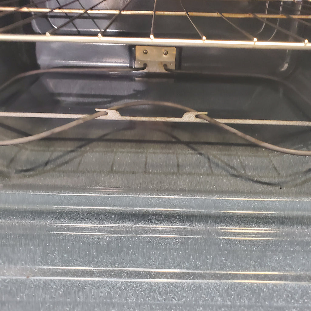 Pictures of White Whirlpool 5.3 cu. ft. Freestanding 5 Heating Element Smooth Cooktop Range with Frozen Bake Technology - Certified Refurbished - Neu Appliance Outlet - Discount Appliance Outlet in Austin, Tx