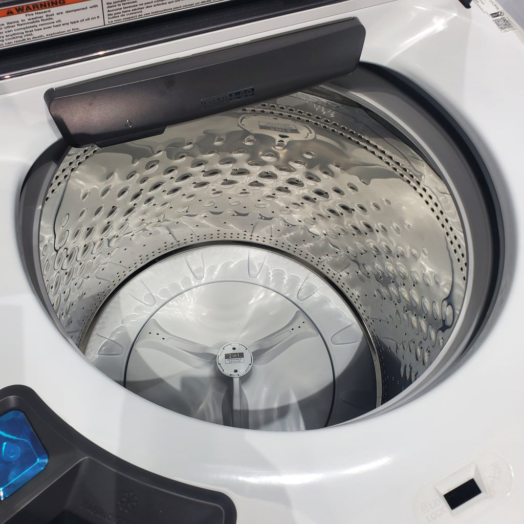 Pictures of ENERGY STAR Whirlpool 5.2 - 5.3 cu. ft. Smart Top Load Washing Machine with 2 in 1 Removable Agitator and 7.4 cu. ft. Electric Dryer with Hamper Door - Scratch & Dent - Minor - Neu Appliance Outlet - Discount Appliance Outlet in Austin, Tx