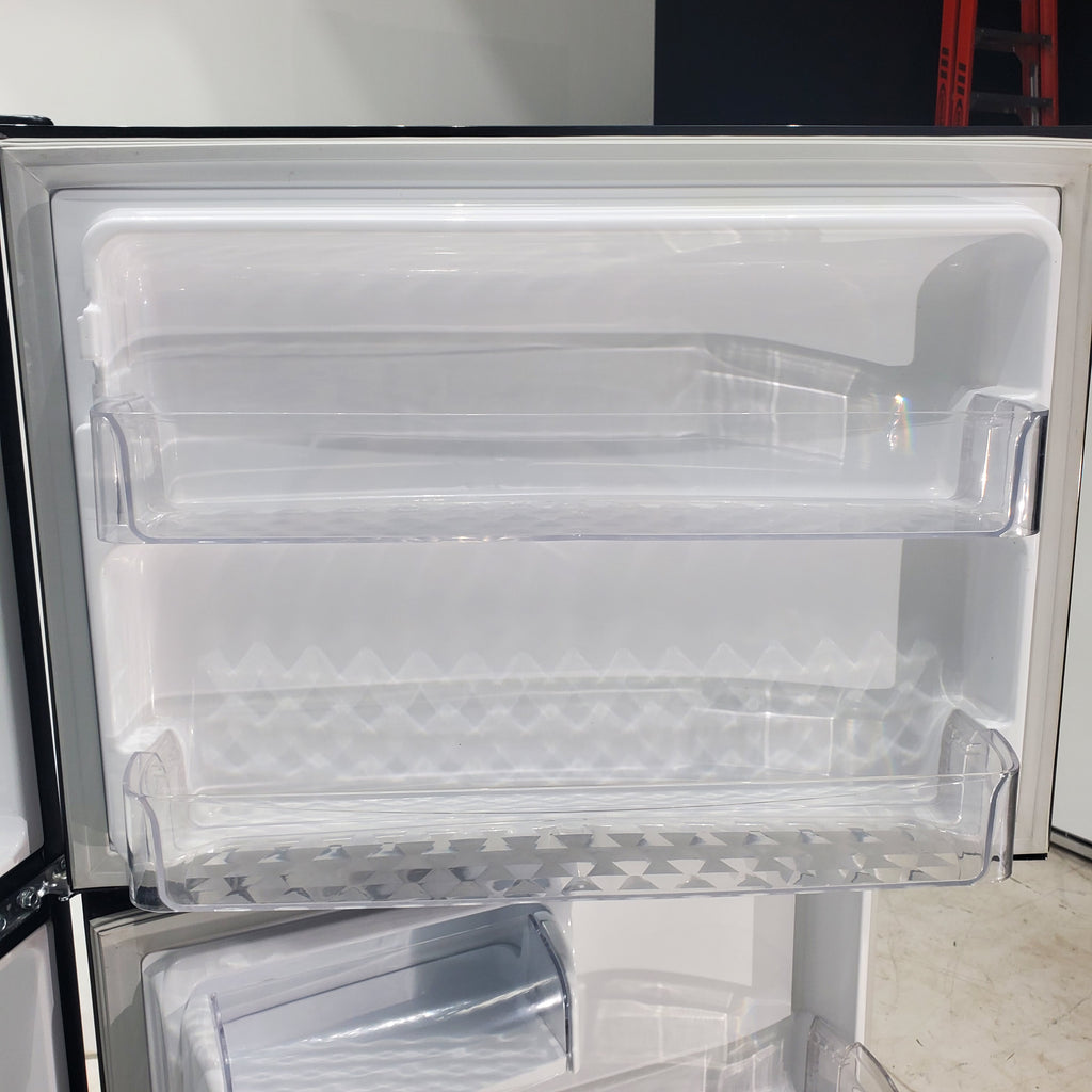 Pictures of 30 Inch Wide LG Black 20.2 cu ft ENERGY STAR Top Freezer and Bottom Refrigerator with LED Lighting and Adjustable Glass Shelving - Certified Refurbished - Neu Appliance Outlet - Discount Appliance Outlet in Austin, Tx
