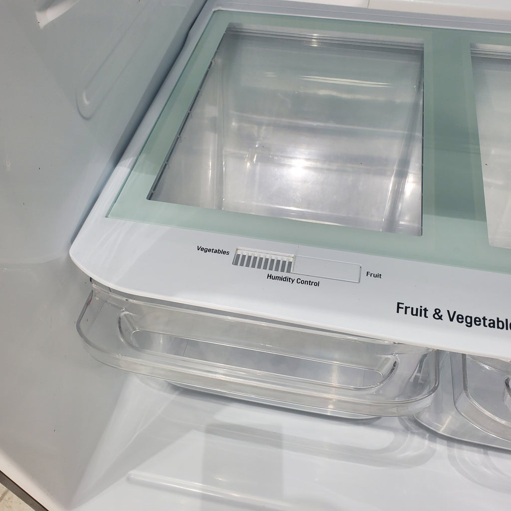 Pictures of 30 Inch Wide LG Black 20.2 cu ft ENERGY STAR Top Freezer and Bottom Refrigerator with LED Lighting and Adjustable Glass Shelving - Certified Refurbished - Neu Appliance Outlet - Discount Appliance Outlet in Austin, Tx