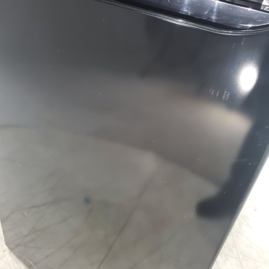 Pictures of 30 Inch Wide LG Black 20.2 cu ft ENERGY STAR Top Freezer and Bottom Refrigerator with LED Lighting and Adjustable Glass Shelving - Certified Refurbished - Neu Appliance Outlet - Discount Appliance Outlet in Austin, Tx