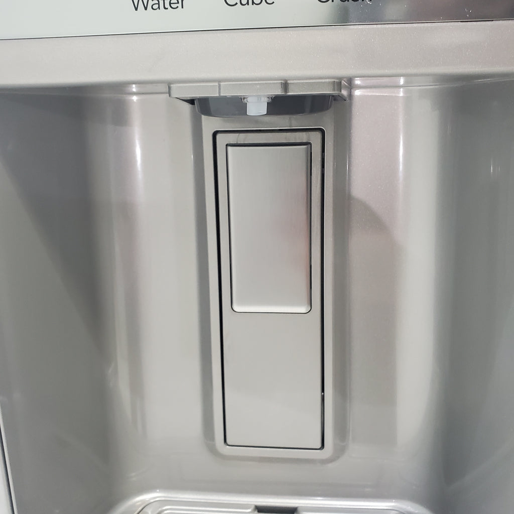 Pictures of Smudge Proof Stainless Steel ENERGY STAR Frigidaire Gallery 25.6 cu. ft. Side by Side Refrigerator with Exterior Water and Ice Dispenser - Scratch & Dent - Minor - Neu Appliance Outlet - Discount Appliance Outlet in Austin, Tx