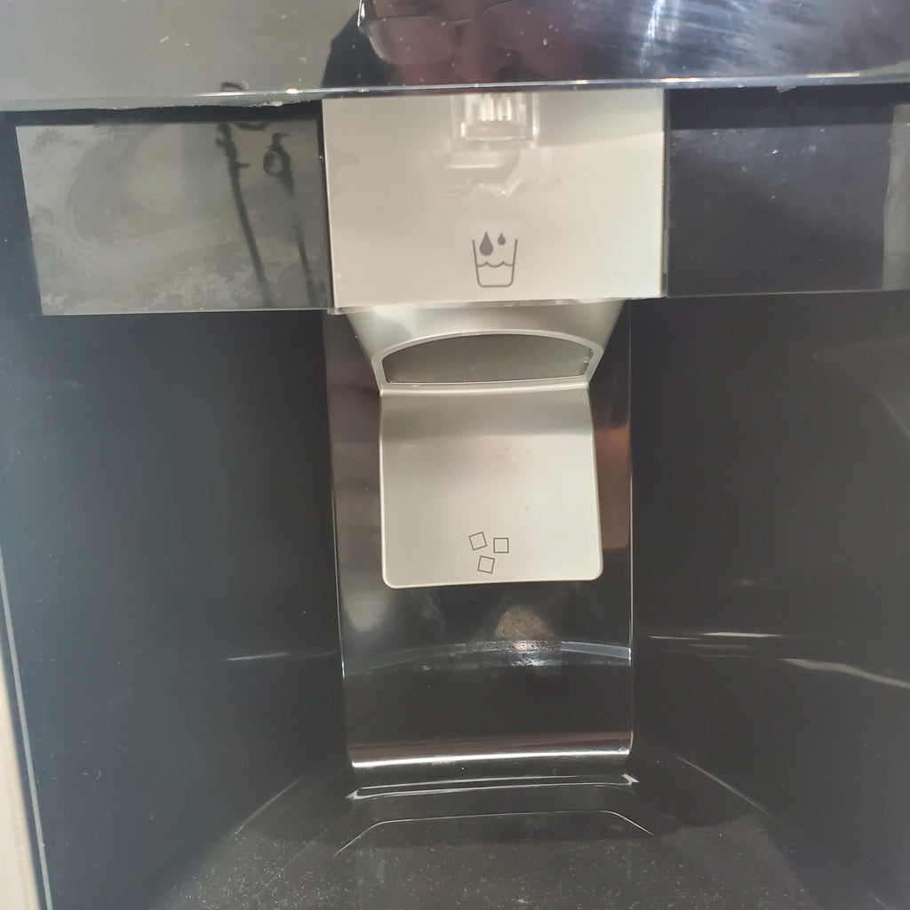 Pictures of 33 in. Wide Fingerprint-Resistant Stainless Steel Whirlpool 21.4 cu. ft. Side by Side Refrigerator with In Door Ice and Water Dispenser - Scratch & Dent - Minor - Neu Appliance Outlet - Discount Appliance Outlet in Austin, Tx