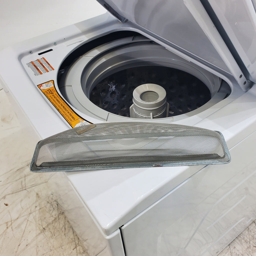 Pictures of 24 in. Wide GE Spacemaker Laundry Center with 2.3 cu. ft. Capacity Top Load Washing Machine and 4.4 cu. ft. Electric Dryer - Scratch & Dent - Minor - Neu Appliance Outlet - Discount Appliance Outlet in Austin, Tx