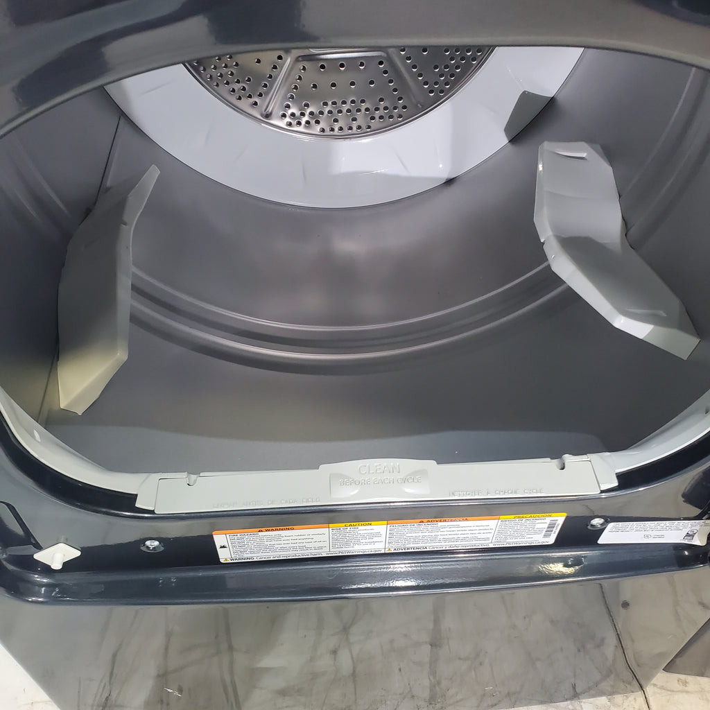 Pictures of Diamond Gray ENERGY STAR GE Profile 5.4 cu. ft. Top Load Washing Machine with FlexDispense and Diamond Gray ENERGY STAR GE Profile 7.4 cu. ft. Gas Dryer with Steam - Scratch & Dent - Moderate - Neu Appliance Outlet - Discount Appliance Outlet in Austin, Tx