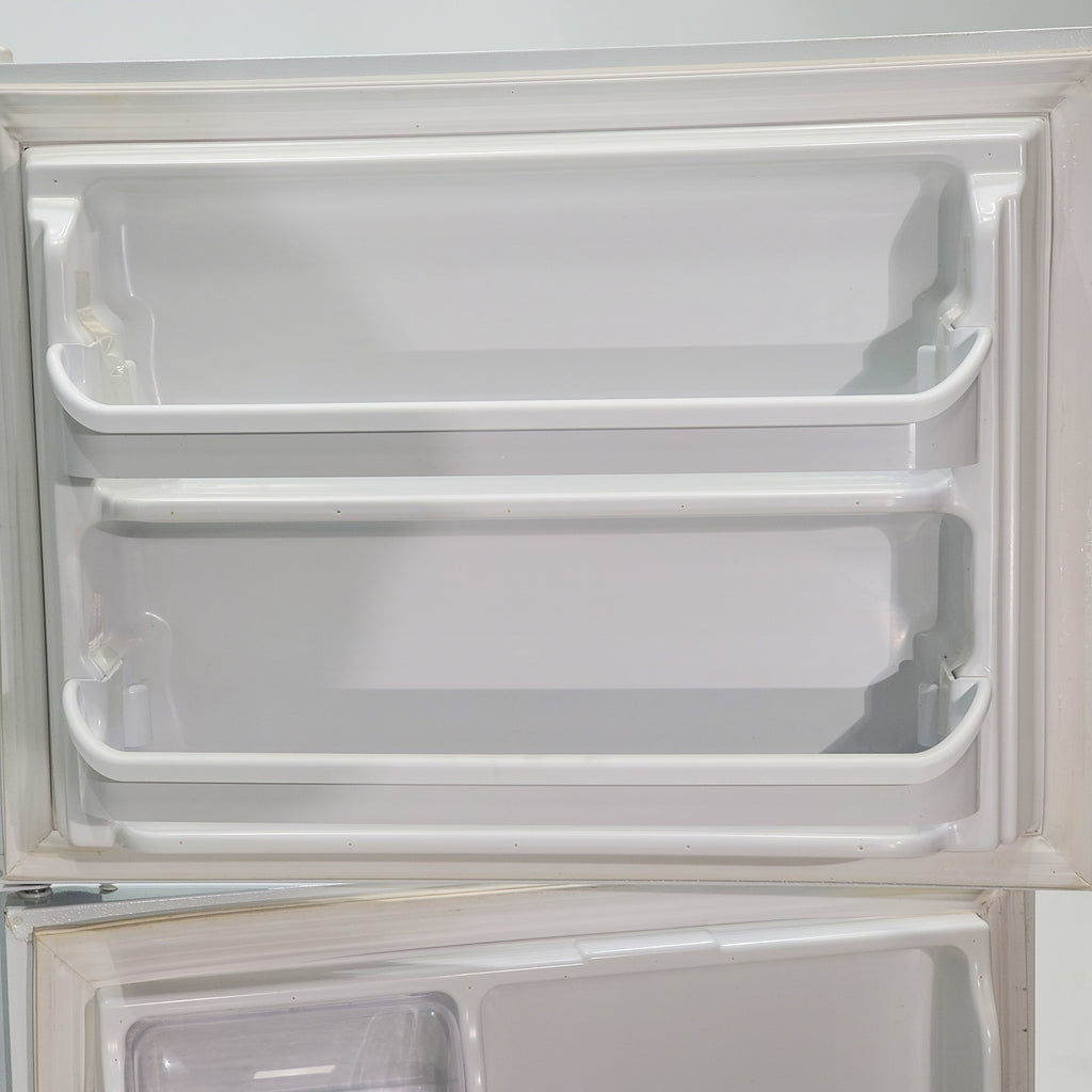 Pictures of 30 in. Wide White Frigidaire 20.4 cu. ft. Top Freezer Refrigerator with Reversible Doors - Certified Refurbished - Neu Appliance Outlet - Discount Appliance Outlet in Austin, Tx