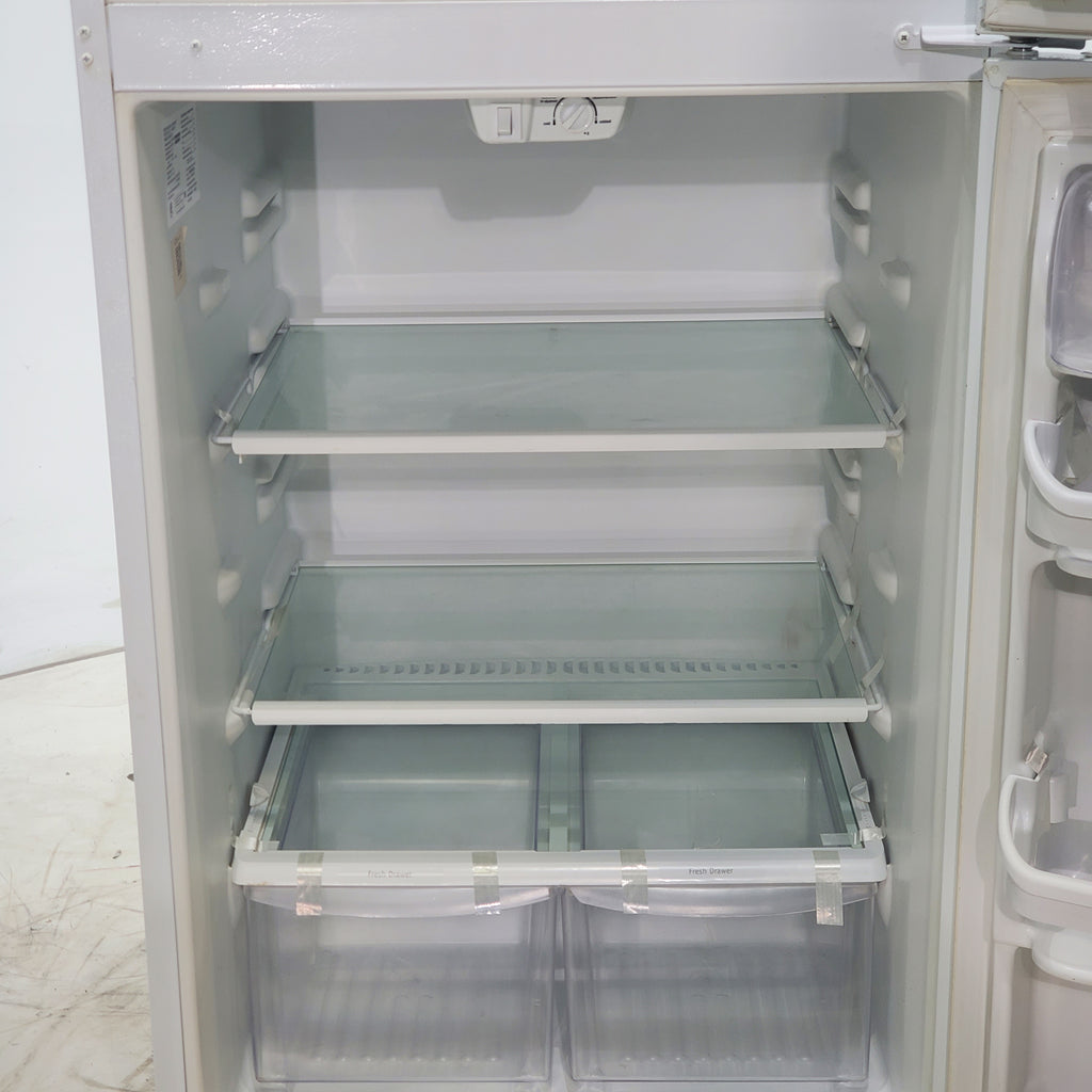 Pictures of 30 in. Wide White Frigidaire 20.4 cu. ft. Top Freezer Refrigerator with Reversible Doors - Certified Refurbished - Neu Appliance Outlet - Discount Appliance Outlet in Austin, Tx