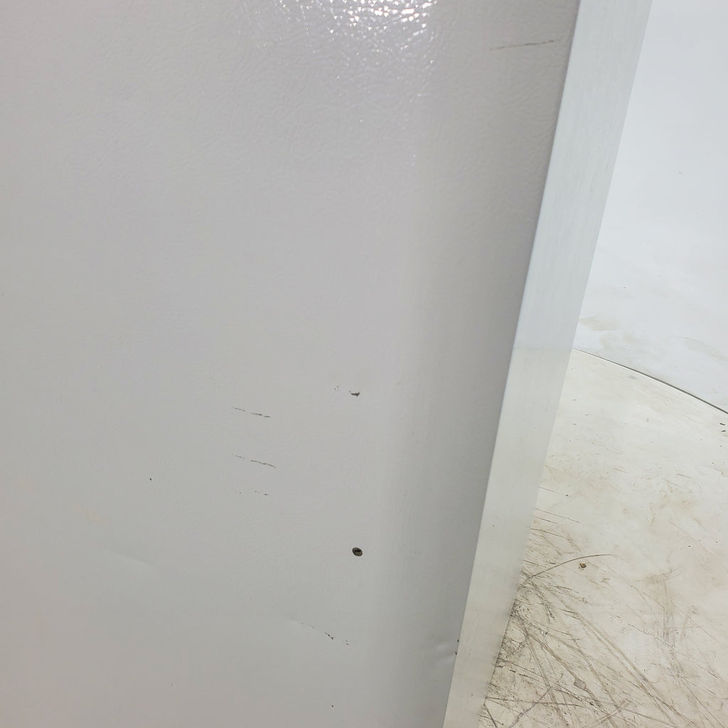 Pictures of 30 in. Wide White Frigidaire 20.4 cu. ft. Top Freezer Refrigerator with Reversible Doors - Certified Refurbished - Neu Appliance Outlet - Discount Appliance Outlet in Austin, Tx