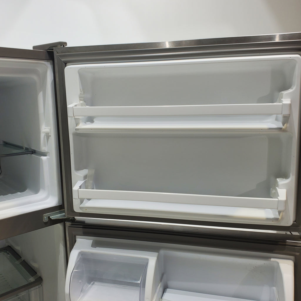 Pictures of 30" Wide Stainless Steel Maytag Top Freezer Refrigerator with Adjustable Glass Shelving - Certified Refurbished - Neu Appliance Outlet - Discount Appliance Outlet in Austin, Tx