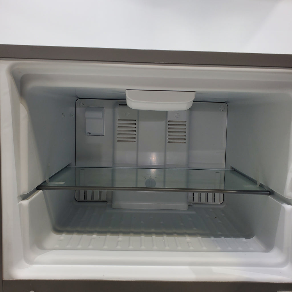 Pictures of 30" Wide Stainless Steel Maytag Top Freezer Refrigerator with Adjustable Glass Shelving - Certified Refurbished - Neu Appliance Outlet - Discount Appliance Outlet in Austin, Tx