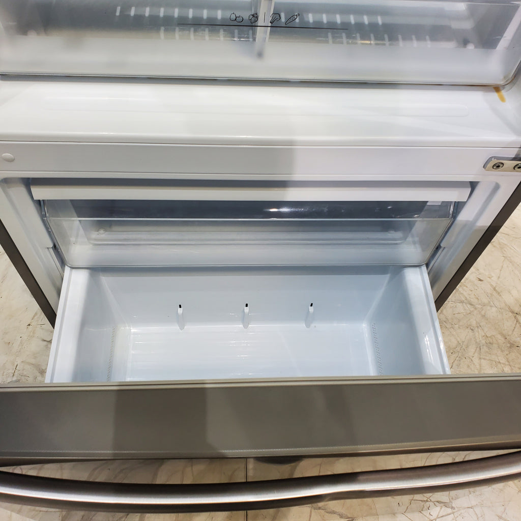 Pictures of 32 in. Wide Counter Depth Stainless Steel ENERGY STAR Hisense 17.1 cu. ft. Bottom Freezer Refrigerator with Super Freezer Technology - Certified Refurbished - Neu Appliance Outlet - Discount Appliance Outlet in Austin, Tx