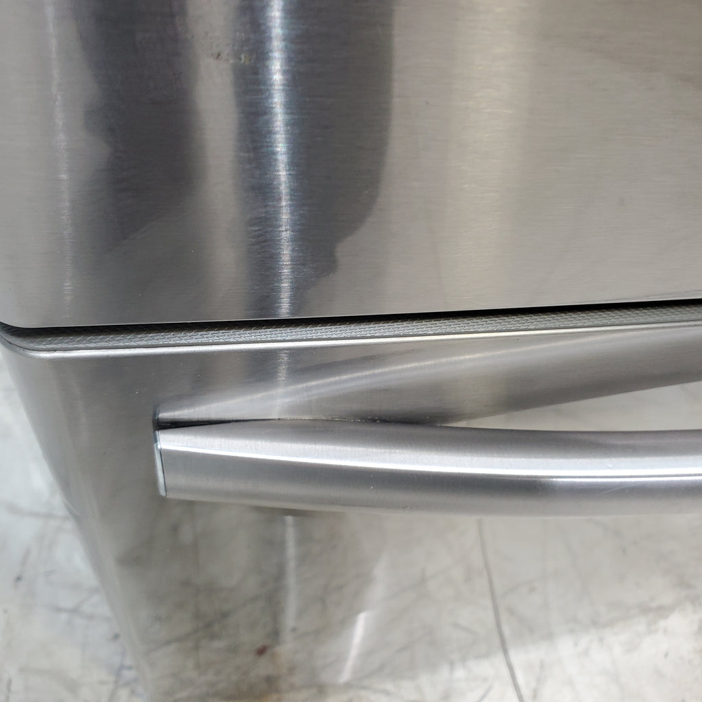 Pictures of 32 in. Wide Counter Depth Stainless Steel ENERGY STAR Hisense 17.1 cu. ft. Bottom Freezer Refrigerator with Super Freezer Technology - Certified Refurbished - Neu Appliance Outlet - Discount Appliance Outlet in Austin, Tx