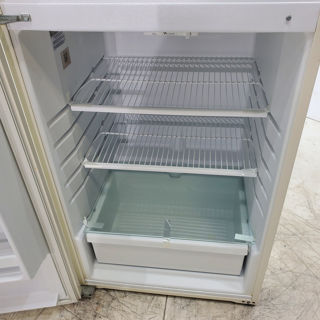 Pictures of 28" Wide Biscuit (Off White) 14.4 cu ft Whirlpool Top and Bottom Refrigerator with Up-Front Temperature Control Knobs - Certified Refurbished - Neu Appliance Outlet - Discount Appliance Outlet in Austin, Tx