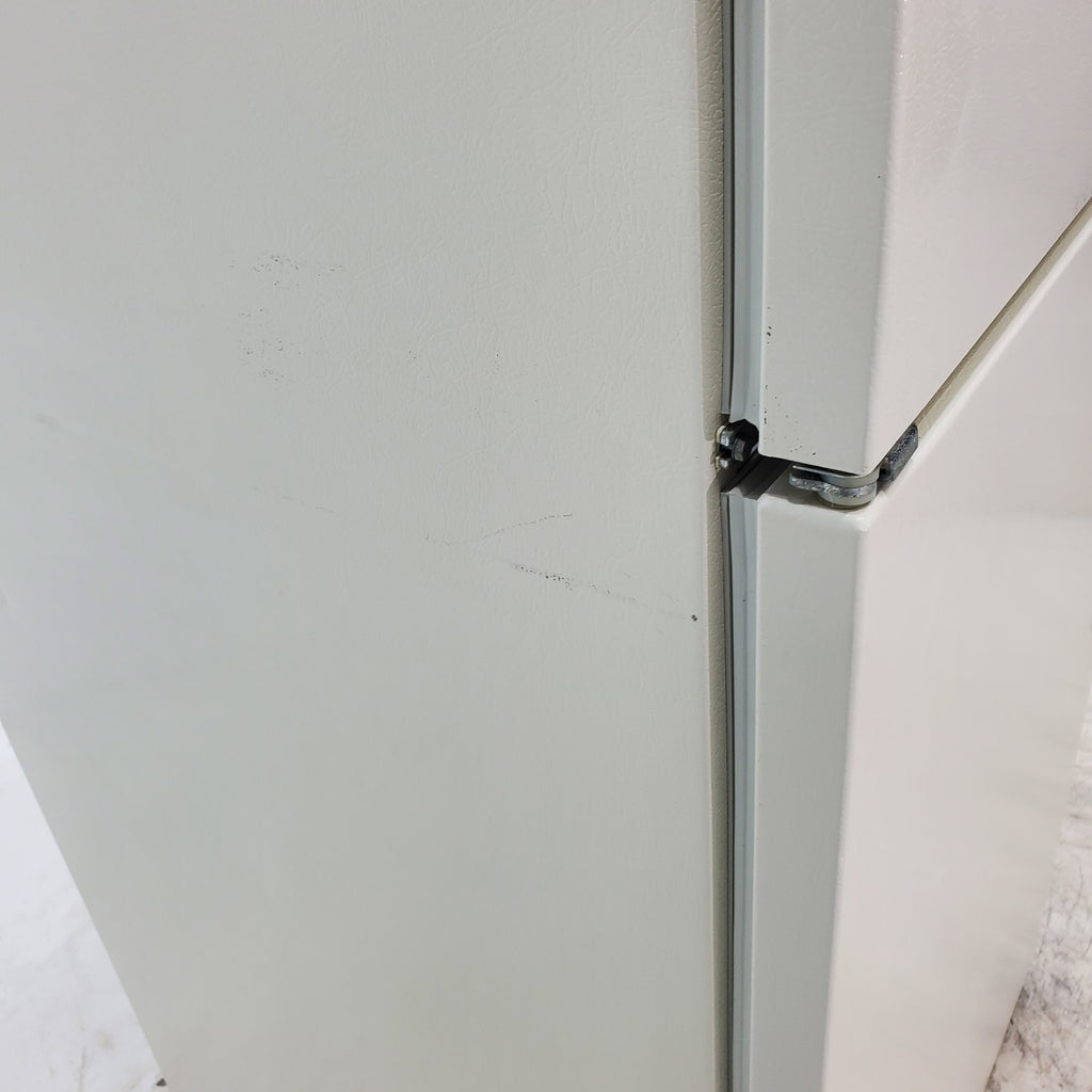 Pictures of 28" Wide Biscuit (Off White) 14.4 cu ft Whirlpool Top and Bottom Refrigerator with Up-Front Temperature Control Knobs - Certified Refurbished - Neu Appliance Outlet - Discount Appliance Outlet in Austin, Tx