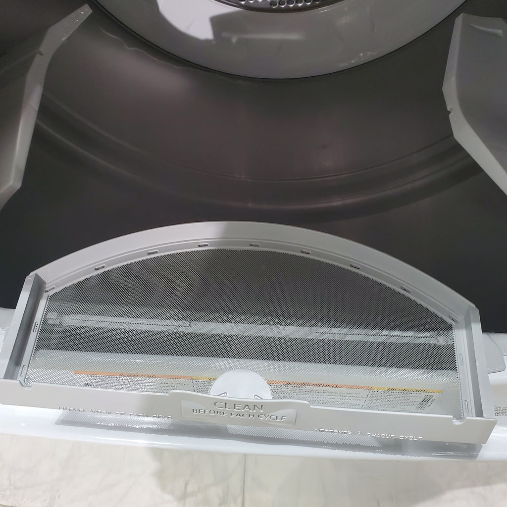 Pictures of GE 7.2 Cu. Ft. Gas Dryer with HE Sensor Dry Technology - Scratch & Dent - Minor - Neu Appliance Outlet - Discount Appliance Outlet in Austin, Tx