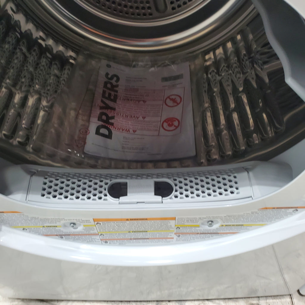 Pictures of Compact 24 in. Wide GE ENERGY STAR 2.4 cu. ft. Front Load Steam Washing Machine with 1400 RPM Spin Speed and Frontload Vented WiFi Capable ENERGY STAR 4.3 cu. ft. Electric Dryer with Stainless Steel Basket - Scratch & Dent - Minor - Neu Appliance Outlet - Discount Appliance Outlet in Austin, Tx