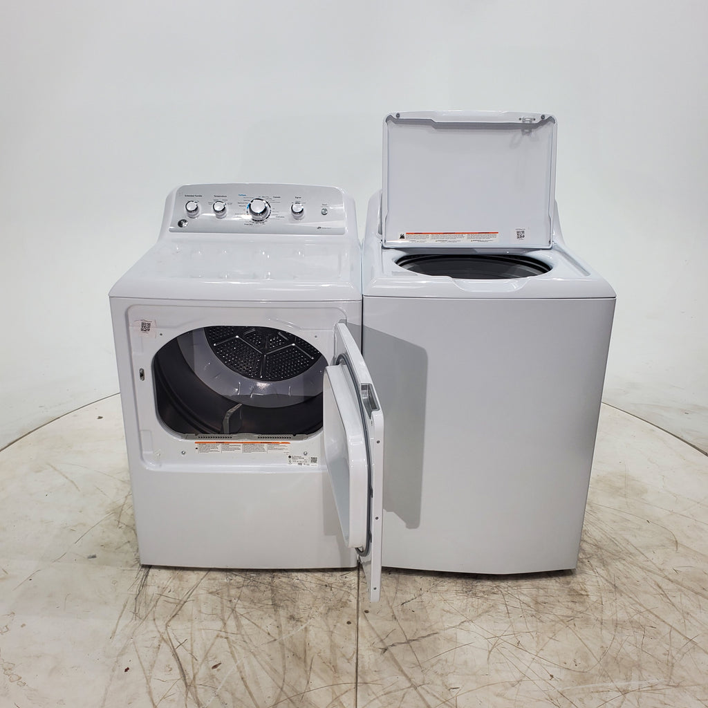Pictures of ENERGY STAR GE 4.6 cu. ft. Top Load Washing Machine with Stainless Steel Basket and 7.2 cu. ft. Electric Dryer with HE Sensor Dry - Scratch & Dent - Minor - Neu Appliance Outlet - Discount Appliance Outlet in Austin, Tx