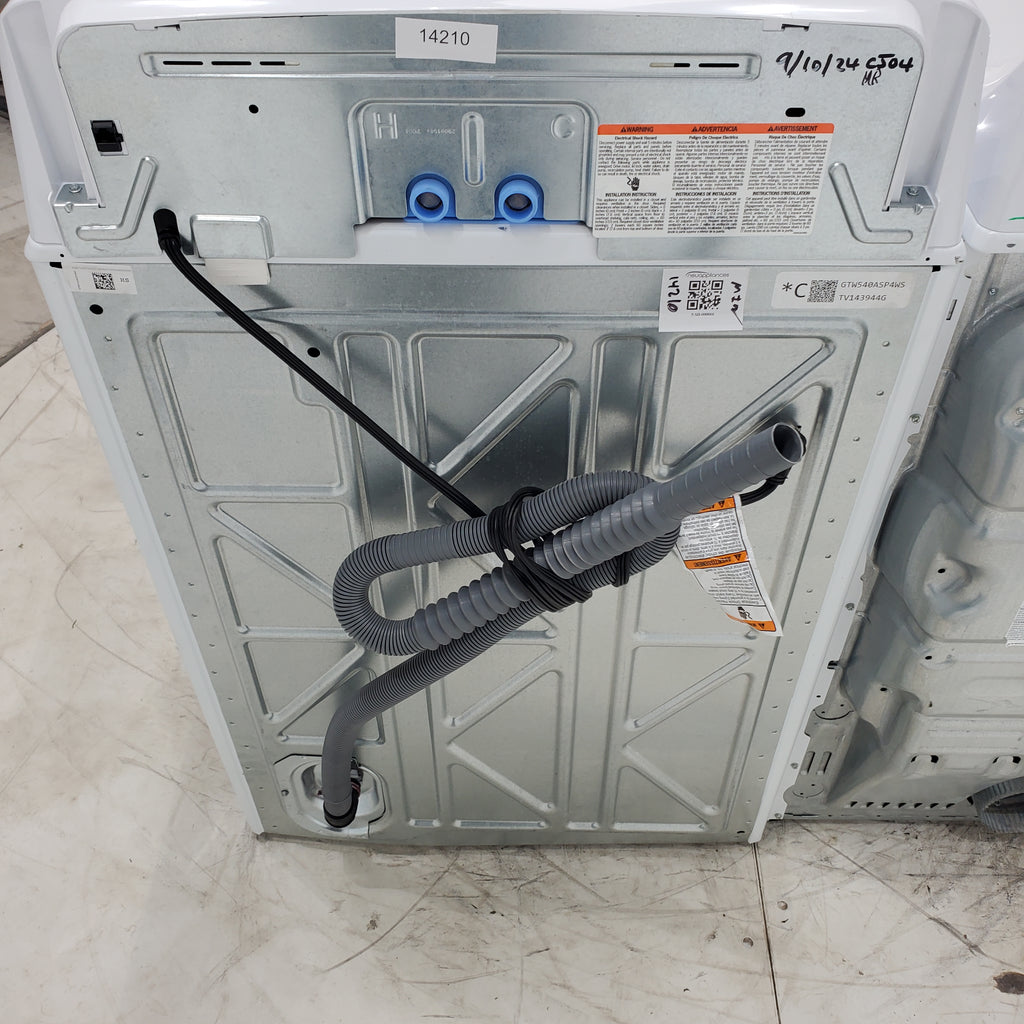 Pictures of ENERGY STAR GE 4.6 cu. ft. Top Load Washing Machine with Stainless Steel Basket and 7.2 cu. ft. Electric Dryer with HE Sensor Dry - Scratch & Dent - Minor - Neu Appliance Outlet - Discount Appliance Outlet in Austin, Tx