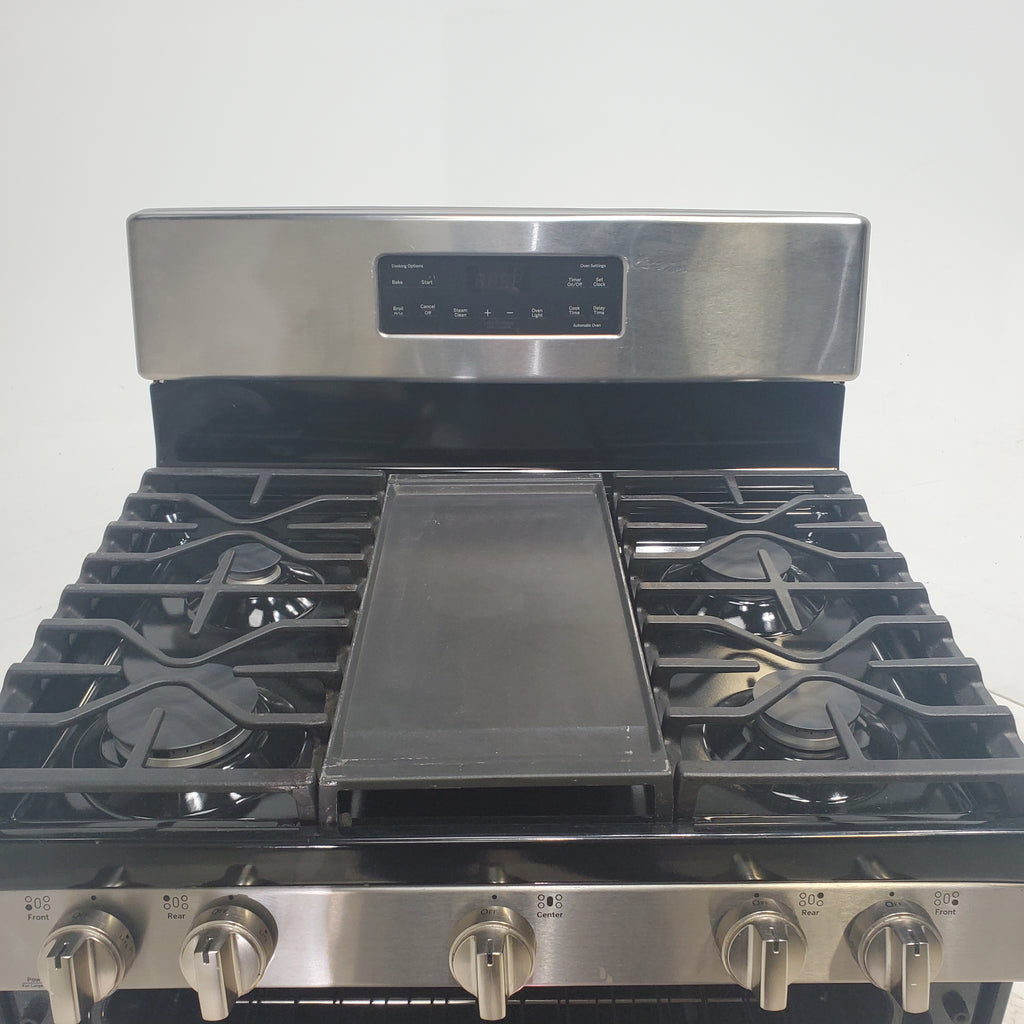 Pictures of Stainless Steel GE 5.0 cu. ft. Freestanding 5 Burner Gas Range with Cast-Iron Grates - Scratch & Dent - Minor - Neu Appliance Outlet - Discount Appliance Outlet in Austin, Tx