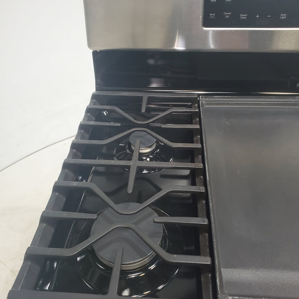 Pictures of Stainless Steel GE 5.0 cu. ft. Freestanding 5 Burner Gas Range with Cast-Iron Grates - Scratch & Dent - Minor - Neu Appliance Outlet - Discount Appliance Outlet in Austin, Tx
