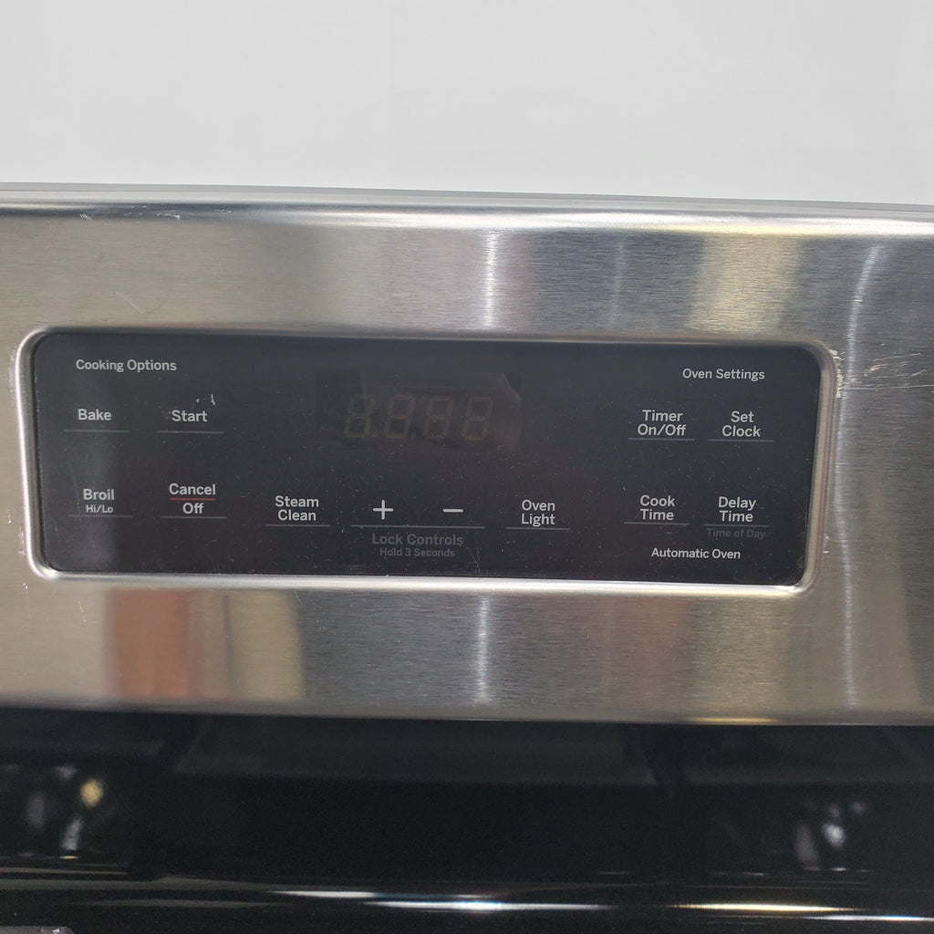Pictures of Stainless Steel GE 5.0 cu. ft. Freestanding 5 Burner Gas Range with Cast-Iron Grates - Scratch & Dent - Minor - Neu Appliance Outlet - Discount Appliance Outlet in Austin, Tx