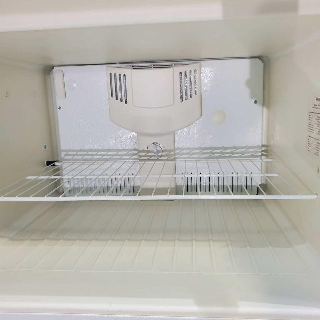 Pictures of 30" Wide Frigidaire White 18.3 Cu Ft Top Freezer Refrigerator with Adjustable Shelving - Certified Refurbished - Neu Appliance Outlet - Discount Appliance Outlet in Austin, Tx