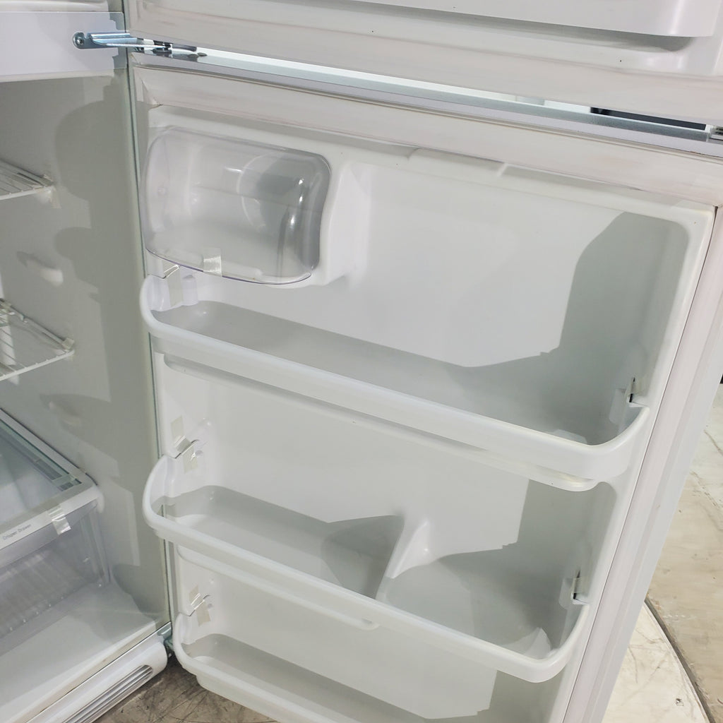 Pictures of 30" Wide Frigidaire 18.3-cu ft Top-Freezer Refrigerator with SpaceWise Wire Shelves - Certified Refurbished - Neu Appliance Outlet - Discount Appliance Outlet in Austin, Tx