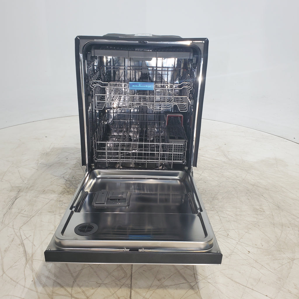 Pictures of 24 in. KitchenAid PrintShield ENERGY STAR Stainless Steel Built-In Front Control Tall Tub 39 dBA Dishwasher with Stainless Steel Tub - Scratch & Dent - Minor - Neu Appliance Outlet - Discount Appliance Outlet in Austin, Tx