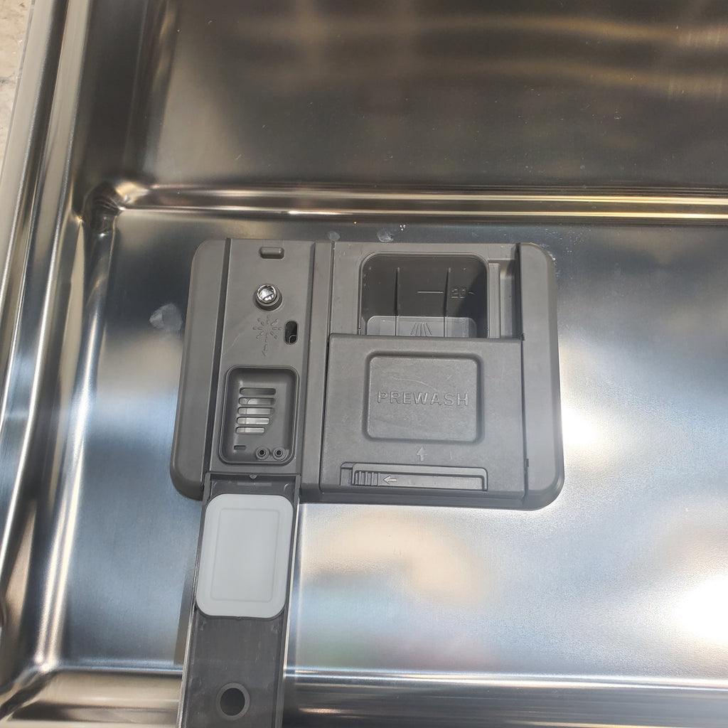 Pictures of 24 in. KitchenAid PrintShield ENERGY STAR Stainless Steel Built-In Front Control Tall Tub 39 dBA Dishwasher with Stainless Steel Tub - Scratch & Dent - Minor - Neu Appliance Outlet - Discount Appliance Outlet in Austin, Tx