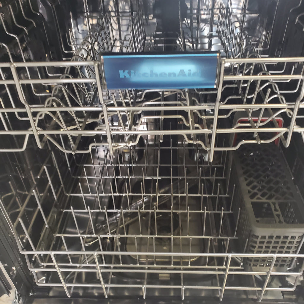 Pictures of 24 in. KitchenAid PrintShield ENERGY STAR Stainless Steel Built-In Front Control Tall Tub 39 dBA Dishwasher with Stainless Steel Tub - Scratch & Dent - Minor - Neu Appliance Outlet - Discount Appliance Outlet in Austin, Tx