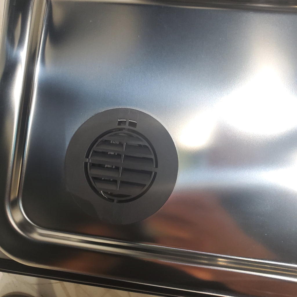 Pictures of Standard 24 in. Fingerprint Resistant Whirlpool Built In Dishwasher with 3rd Rack - Scratch & Dent - Minor - Neu Appliance Outlet - Discount Appliance Outlet in Austin, Tx