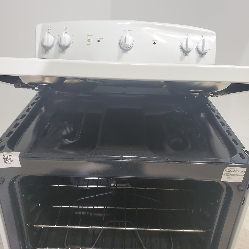 Pictures of White GE 5.0 cu. ft. Freestanding 4 Heating Element Electric Range with Dual Element Bake - Scratch & Dent - Major - Neu Appliance Outlet - Discount Appliance Outlet in Austin, Tx