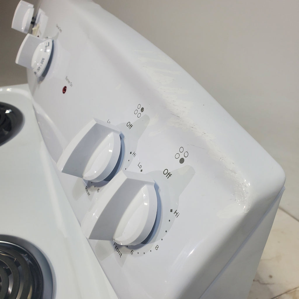Pictures of White GE 5.0 cu. ft. Freestanding 4 Heating Element Electric Range with Dual Element Bake - Scratch & Dent - Major - Neu Appliance Outlet - Discount Appliance Outlet in Austin, Tx