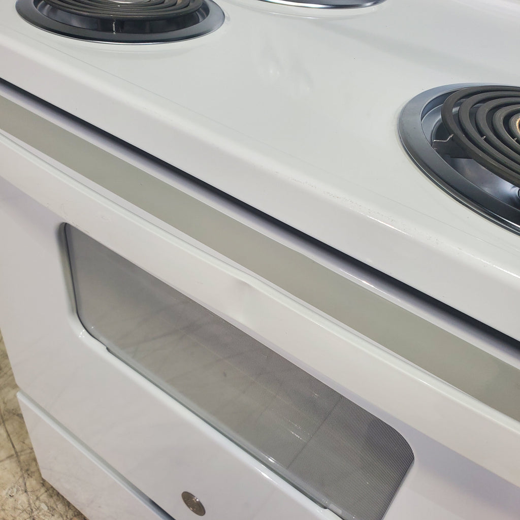 Pictures of White GE 5.0 cu. ft. Freestanding 4 Heating Element Electric Range with Dual Element Bake - Scratch & Dent - Major - Neu Appliance Outlet - Discount Appliance Outlet in Austin, Tx